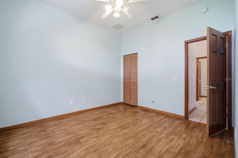 Casa en venta en Plant City, Florida, 4 dormitorios, 223.34 m2 № 2202708 - foto 26