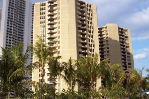 Condo in Riviera Beach, Florida, 2 bedrooms  № 1065930 - photo 1