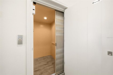 Купить виллу или дом в Киссимми, Флорида 3 комнаты, 401.24м2, № 2202479 - фото 4