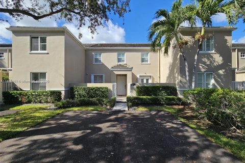 Townhouse in Miami, Florida 2 bedrooms, 135.27 sq.m. № 1946297 - photo 1