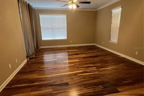 House in Orlando, Florida 5 bedrooms, 340.39 sq.m. № 1681236 - photo 15