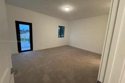 Townhouse in Homestead, Florida 3 bedrooms, 130.81 sq.m. № 1969104 - photo 14