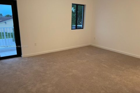 Townhouse in Homestead, Florida 3 bedrooms, 130.81 sq.m. № 1969104 - photo 12