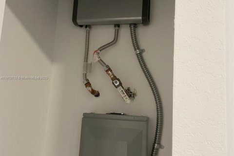 Townhouse in Homestead, Florida 3 bedrooms, 130.81 sq.m. № 1969104 - photo 8