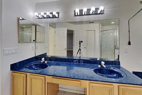 Villa ou maison à louer à Orlando, Floride: 4 chambres, 210.42 m2 № 2396512 - photo 11