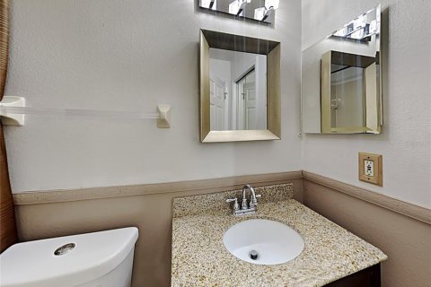 Villa ou maison à louer à Orlando, Floride: 4 chambres, 210.42 m2 № 2396512 - photo 17