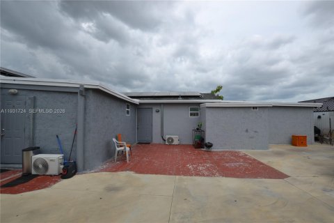 Casa en venta en Miami, Florida, 3 dormitorios, 115.57 m2 № 1995900 - foto 16