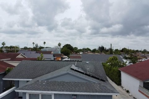 Casa en venta en Miami, Florida, 3 dormitorios, 115.57 m2 № 1995900 - foto 13