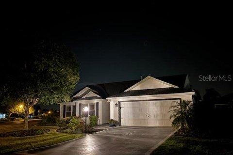 House in The Villages, Florida 3 bedrooms, 138.24 sq.m. № 1644018 - photo 3