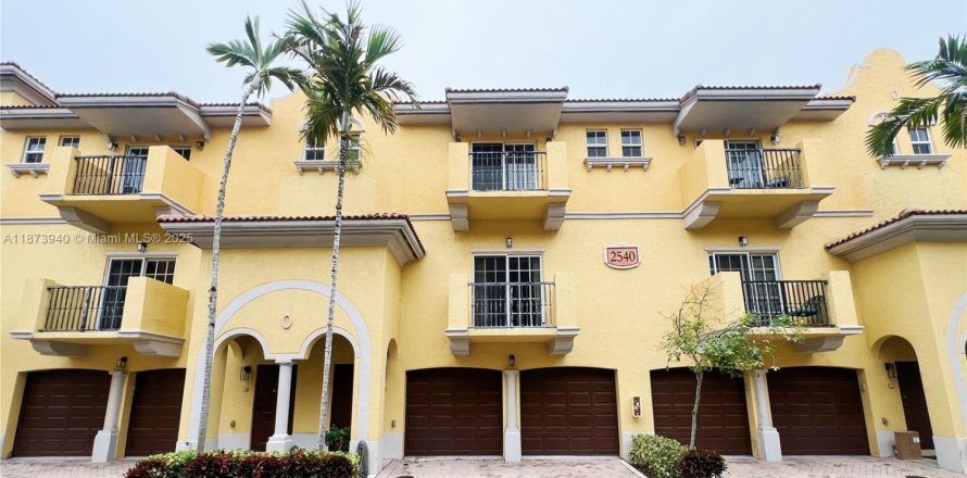 Touwnhouse à Fort Lauderdale, Floride 3 chambres, 135.17 m2 № 1928158