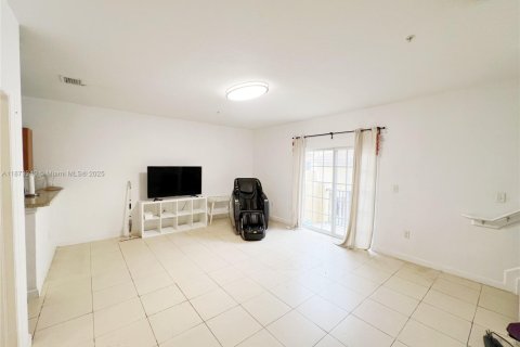 Touwnhouse à vendre à Fort Lauderdale, Floride: 3 chambres, 135.17 m2 № 1928158 - photo 4