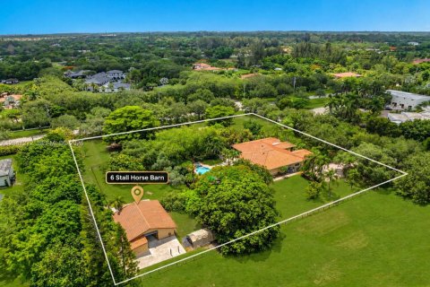Casa en venta en Southwest Ranches, Florida, 4 dormitorios, 308.25 m2 № 2173181 - foto 2
