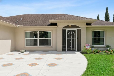 Villa ou maison à vendre à Clermont, Floride: 3 chambres, 150.32 m2 № 2147756 - photo 4