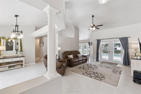 Villa ou maison à vendre à Clermont, Floride: 3 chambres, 150.32 m2 № 2147756 - photo 6