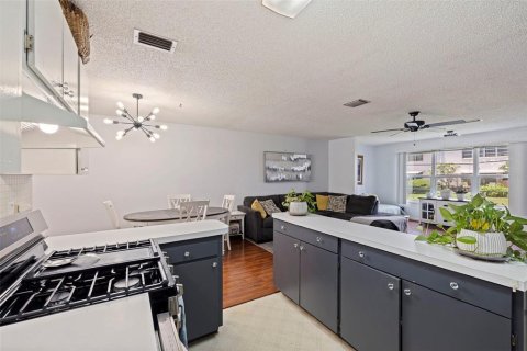 Condominio en venta en Saint Petersburg, Florida, 1 dormitorio, 80.82 m2 № 1690847 - foto 6