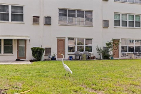 Condominio en venta en Saint Petersburg, Florida, 1 dormitorio, 80.82 m2 № 1690847 - foto 24