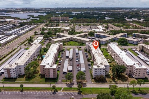 Condominio en venta en Saint Petersburg, Florida, 1 dormitorio, 80.82 m2 № 1690847 - foto 30