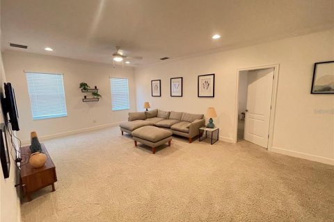 Villa ou maison à vendre à Davenport, Floride: 6 chambres, 320.61 m2 № 2127453 - photo 16