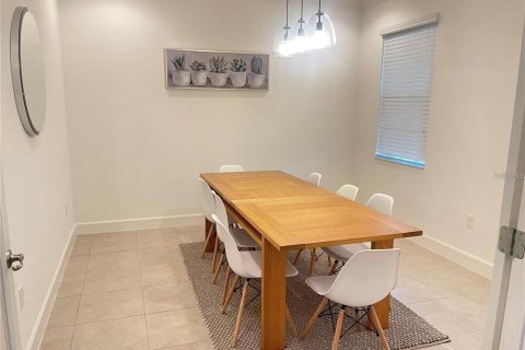 Villa ou maison à vendre à Davenport, Floride: 6 chambres, 320.61 m2 № 2127453 - photo 13