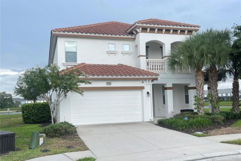 Casa en Davenport, Florida 6 dormitorios, 320.61 m2 № 2127453