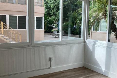 Condo in Winter Park, Florida, 1 bedroom  № 1816638 - photo 4