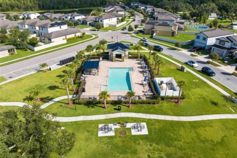 Villa ou maison à vendre à Kissimmee, Floride: 4 chambres, 197.7 m2 № 2425542 - photo 13