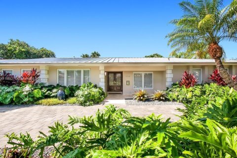 Villa ou maison à louer à Pinecrest, Floride: 4 chambres, 278.8 m2 № 1921798 - photo 2