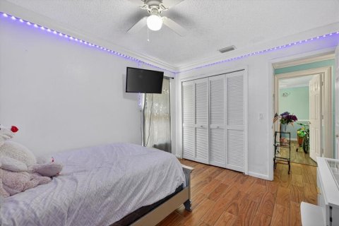 Villa ou maison à vendre à Tampa, Floride: 4 chambres, 187.57 m2 № 1851879 - photo 30