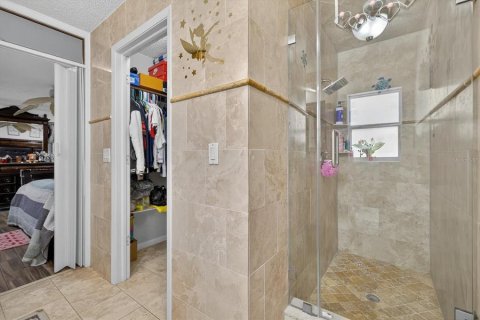 Villa ou maison à vendre à Tampa, Floride: 4 chambres, 187.57 m2 № 1851879 - photo 23