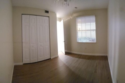 Condominio en alquiler en Parkland, Florida, 3 dormitorios, 130.16 m2 № 2078446 - foto 15