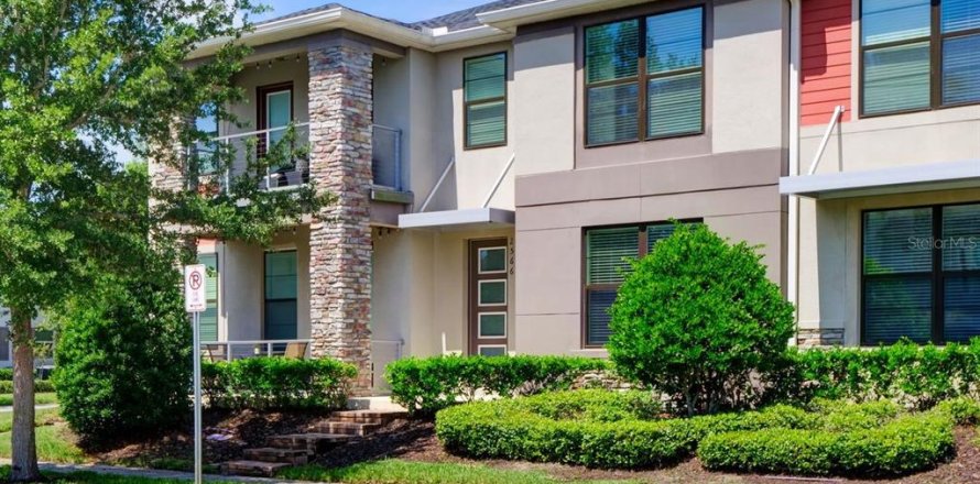 Adosado en Kissimmee, Florida 3 dormitorios, 141.95 m2 № 1919023