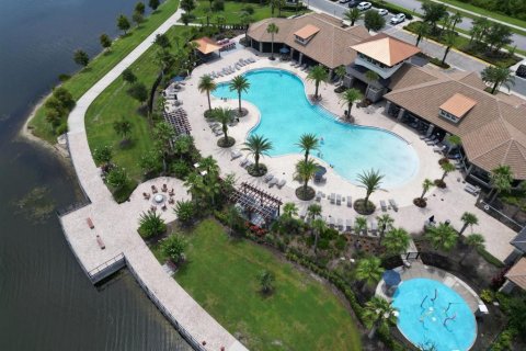 Townhouse in Kissimmee, Florida 3 bedrooms, 141.95 sq.m. № 1919023 - photo 25