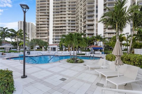 Condominio en venta en Aventura, Florida, 3 dormitorios, 193.24 m2 № 1846239 - foto 26