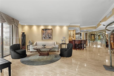 Condominio en venta en Aventura, Florida, 3 dormitorios, 193.24 m2 № 1846239 - foto 9