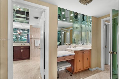 Condominio en venta en Aventura, Florida, 3 dormitorios, 193.24 m2 № 1846239 - foto 14