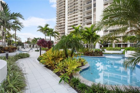 Condominio en venta en Aventura, Florida, 3 dormitorios, 193.24 m2 № 1846239 - foto 6