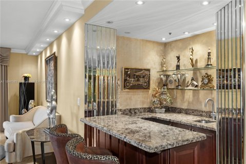Condominio en venta en Aventura, Florida, 3 dormitorios, 193.24 m2 № 1846239 - foto 2