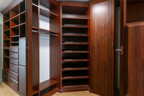 Купить кондоминиум в Авентура, Флорида 2 спальни, 203.46м2, № 1983294 - фото 19