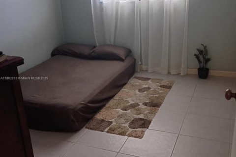 Villa ou maison à vendre à Miami, Floride: 3 chambres, 113.53 m2 № 1891027 - photo 21