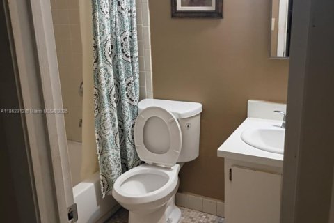 Villa ou maison à vendre à Miami, Floride: 3 chambres, 113.53 m2 № 1891027 - photo 18