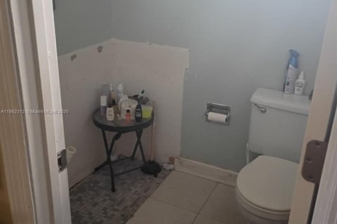 Villa ou maison à vendre à Miami, Floride: 3 chambres, 113.53 m2 № 1891027 - photo 22