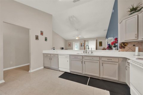 Casa en venta en Kissimmee, Florida, 3 dormitorios, 125.6 m2 № 1843758 - foto 8
