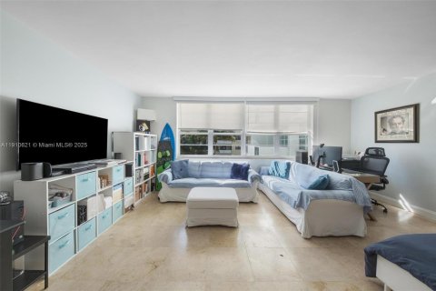 Copropriété à vendre à Miami Beach, Floride: 52.03 m2 № 1969041 - photo 1