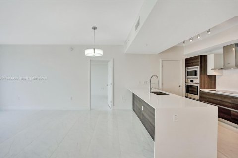 Condominio en alquiler en Coral Gables, Florida, 2 dormitorios, 95.88 m2 № 2008211 - foto 20