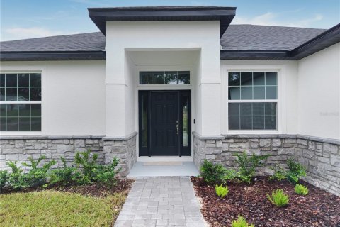 Villa ou maison à vendre à Clermont, Floride: 4 chambres, 162.02 m2 № 2413441 - photo 4