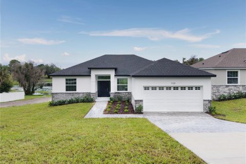 Villa ou maison à Clermont, Floride 4 chambres, 162.02 m2 № 2413441