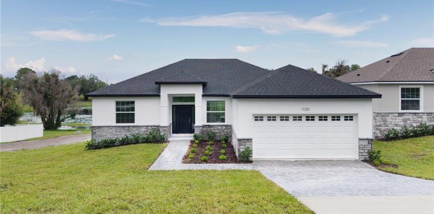 Villa ou maison à Clermont, Floride 4 chambres, 162.02 m2 № 2413441