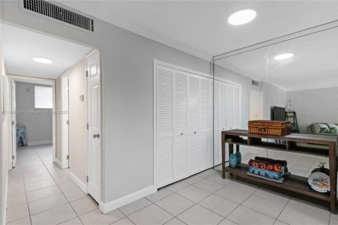 Condominio en alquiler en Pompano Beach, Florida, 2 dormitorios, 67.35 m2 № 1977821 - foto 9