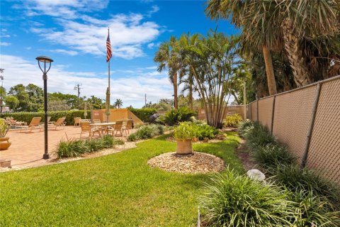 Condominio en alquiler en Pompano Beach, Florida, 2 dormitorios, 67.35 m2 № 1977821 - foto 24