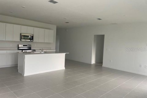 Casa en alquiler en Lake Wales, Florida, 4 dormitorios, 201.97 m2 № 1857887 - foto 12